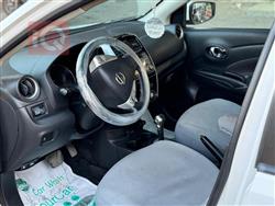 نيسان فيرسا